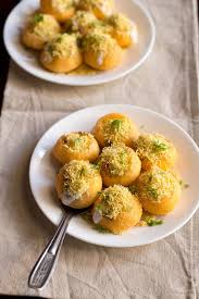 Dahi Sev Batata Puri Recipe Tangy Spicy And Sweet Chaat From Mumbai Step By Step Recipe Puri Recipes Indian Food Recipes Vegetarian Indian Snack Recipes