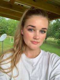 Scarlett Lester, Mary Kay Independent Beauty Consultant