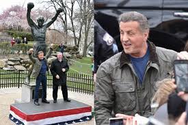 The rocky statue was finally returned to the philadelphia museum of art in 2006 with the help and foresight of james (jimmy) binns and thousands of philadelphians. Photos Sylvester Stallone Just Stopped By The Rocky Statue