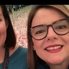 Elizabeth Kravitz's Instagram, Twitter & Facebook