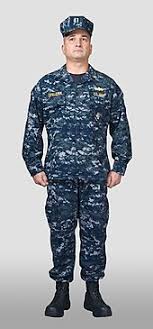 Navy uniform regulations navpers 15665 and are intended to train midshipmen to properly wear and understand uniform requirements upon graduation. Uniforms Of The United States Navy Wikipedia