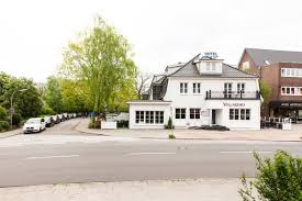 Hermann wurst haus installs two german meat vending machines back in early 2000, when cafe culture was sweeping through the. Hotel Du Nord Hamburg Bei Hrs Gunstig Buchen
