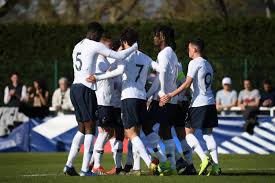 Dernière escale avant la haute mer: L Equipe De France Des Moins De 19 Ans Se Qualifie Pour L Euro En Surclassant Israel L Equipe