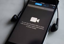 So i recently just got a new iphone x because my iphone 7 plus was glitching and stopped working all together. In A Stumble For Apple A Facetime Bug Lets Iphone Users Eavesdrop The New York Times