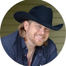 Dawn Thacker's Instagram, Twitter & Facebook