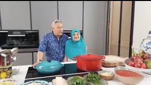 Bekas tentera didakwa bunuh isteri. Dapat Rezeki Sedekah Pada Ibu Bekas Isteri Chef Wan Kongsi Cerita Bukan Puji Diri Tapi Beri Inspirasi Pada Anak Muda Salute Keluarga