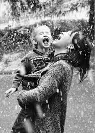 Life Is Full Of Beauty Notice It Notice The Bumble Bee The Small Child And The Smiling Faces Smell The Rain An Dancing In The Rain I Love Rain Rainy Days