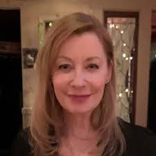 Adrienne Norton's Instagram, Twitter & Facebook