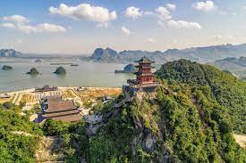 Đại diện công ty cho biết họ đang tạm dừng mọi đoàn khởi hành dịp lễ tới đây để đảm bảo an toàn. Chua Tam Chuc Ha Nam Kinh Nghiá»‡m Du Lá»‹ch Ä'i Láº¡i Äƒn á»Ÿ 2020