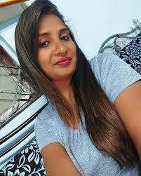 Tomoko Ozawa's Instagram, Twitter & Facebook