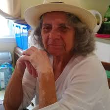 Looking through the photo files and found this lovely photo of Thelma  McIntyre and her daughters