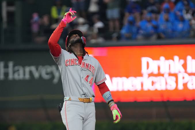 Reds SS Elly De La Cruz (quad) exits early from win over Cubs | Reuters