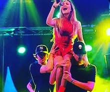 El chismeana mena, nio garcia, emilia. Ana Mena Tickets Tour Dates Concerts 2022 2021 Songkick