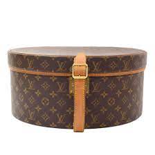 Vintage Louis Vuitton Boite Chapeaux 40 Monogram Canvas Hat Box 1stdibs Com Vintage Louis Vuitton Louis Vuitton Boite Louis Vuitton Hat