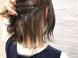 人気の インナーカラー でおしゃれ見せ ヘアスタイル例11選 hair カラフルヘア オンブレヘア ヘアスタイル ロング