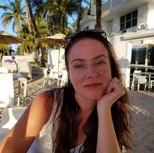 What are favorite bars and appetizers at Disney?