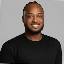 Stacy Putman's Instagram, Twitter & Facebook