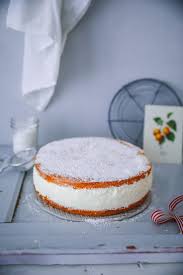 Einfache Kase Sahne Torte Mit Quark Mit Einer Passenden Tortendeko Ist Auch Dieser Kuchen Ein Hit A Kase Sahne Torte Rezept Kase Sahne Torte Kuchen Und Torten