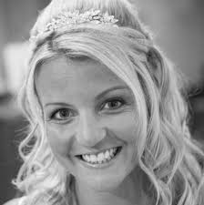 Holly Pender's Instagram, Twitter & Facebook