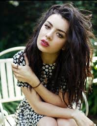 Charli Xcx Boom Clap From The Fault In Our Stars Charli Xcx Hair Goals Charli Xcx Celebrities Beauty