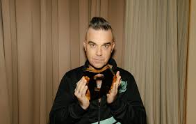 Robbie Williams Equals Charts Record With Christmas Album
