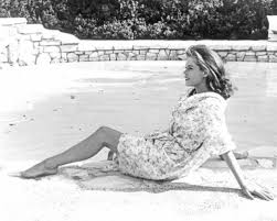 Feet rating stats (669 total votes) 452. Sexy Elizabeth Montgomery Sitcoms Online Photo Galleries