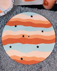 Painting Ideas On Canvas Aesthetic Painting Ideas On Canvas Vinyl Art Paint Cute Paintings Cute Canvas Paintings Canvas painting is one of the dominating painting styles that have been the interest of many people nowadays. cute canvas paintings