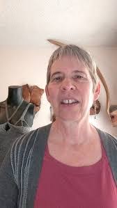 Elaine Unzicker's Instagram, Twitter & Facebook