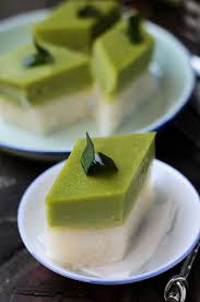 Resepi kuih seri muka ini tanpa telur dan simple dengan sukatan cawan. Kuih Seri Muka Kuih Pulut Sekaya Lisa S Lemony Kitchen