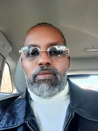 flasheswordsofwisdom Grand rising, People! When you find yourself with  spare time, it is common to let your thoughts drift and ponder many things.  Rather than questioning "why," consider asking "why not."