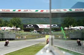 Valentino rossi en queue de peloton, c'est grave docteur ? Mugello 2019 Motogp Championship Standings Motogp Crash
