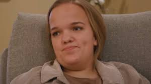 7 Little Johnstons: Liz Rips Baby Out Of Brice's Arms, Fans Livid—  (𝖣𝖾𝗍𝖺𝗂𝗅 𝖢𝗁𝖾𝖼𝗄 𝖡𝖾𝗅𝗈𝗐)