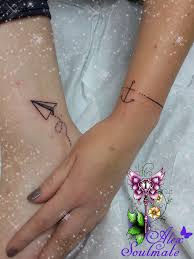 It can be applied to best friends, those humans who are you can also copy a tattoo that your partner already had! Soulmate Tattoo Hey Madels Bei Alex Soulmate Sind Facebook