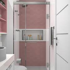 Decoracao Banheiro Simples Parede Com Revestimento Rosa E Piso De Porcelanato Lamarquitetura 192379 Em 2020 Porcelanato Decoracao De Banheiro Simples Banheiro Simples