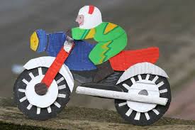 Basteln Mit Kindern Kostenlose Bastelvorlage Action Motorradfahrer Wir bieten euch zahlreiche action, doku, märchen und krimi hörspiele als gratis download ohne anmeldung an. basteln mit kindern kostenlose