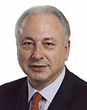 Moștenitorul tronului britanic și prințul coroanei din grecia lucrează împreună la prince's trust international, care îi ajută pe mulți tineri greci cu risc de excludere. Debates Role And Operations Of The Troika With Regard To The Euro Area Programme Countries Employment And Social Aspects Of The Role And Operations Of The Troika Debate Wednesday 12 March 2014