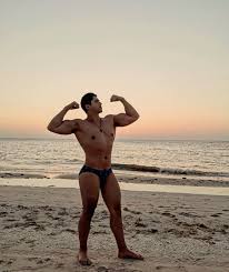 Alex Toledo (Escritor, Youtuber Mexicano) - Página 2 - Xtasis : Un Foro de  Hombres... para Hombres