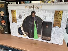 Ambitieux, il incarne l'avenir de son parti et pourrait bien devenir l'un des dirigeants du pays. Streaming Serie Potter Fait Couler L Argent A Flots Mais Rowling