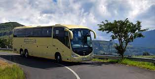 Saptamanal, iti oferim curse de autocar din anglia spre romania si retur, cu bilete la cele mai rezonabile preturi*. Transport Persoane Romania Anglia La Adresa Cu Europabus