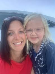 Kelly Ruf's Instagram, Twitter & Facebook