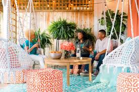 Get video instructions about kitchens, bathrooms, remodeling, flooring, painting and more. 40 Ways To Decorate Your Apartment Deck Or Patio Hgtv