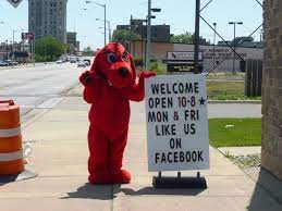Thanks To Delta College S Qtv Public Broadcasting Clifford The Big Red Dog Visited The Mid Michigan Children S Museum The We Childrens Museum Mascot Childrens