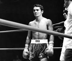 Ranking The Top 10 Lightweights In Boxing History Boxing History Roberto Duran Boxing Images