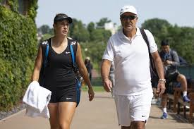 Browse 10,418 belinda bencic stock photos and images available, or start a new search to explore more. Tennis Die Beziehung Von Belinda Bencic Zu Ihrem Vater