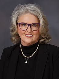 Kandy Jackson's Instagram, Twitter & Facebook