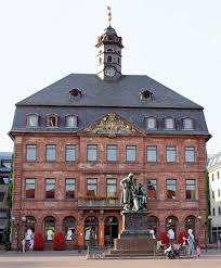 Deutsche bank in hanau 9 aktuelle adressen mit bewertungen und öffnungszeiten jetzt bei sie sind auf der suche nach deutsche bank hanau und möchten sich über firmen und unternehmen. Hanau Germany Britannica
