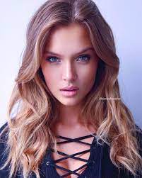 Skriverinformation On Instagram Pure Perfection Josephine Skriver De Beaux Cheveux Beau Visage