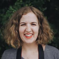 ✨ GIVEAWAY ✨ I really love @cooriecurls, and the lovely founder Anna sent  me a spare scrunchie to try and I wanted to give away this one for any of  you scrunchie