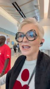 WHEW… what. a. TRIP. 😮‍💨 I’m headed home to Tulsa after nonstop filming  and a whole lot of DESIGN MAGIC in San Diego. You guys… the homes I got to  tour, the projects I filmed… JUST YOU WAIT. You’re ...