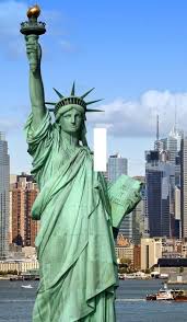Statue Of Liberty Light Switch Plate Travel By Sindyoriginaldecor Estatua De La Libertad Nueva York Monumentos Del Mundo